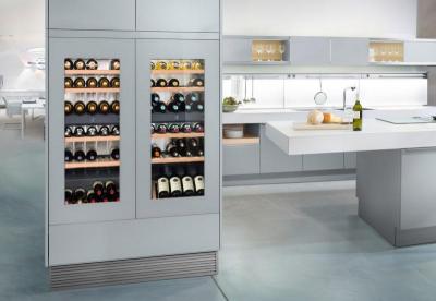 24" Liebherr  Built-in wine cabinet - HW4800