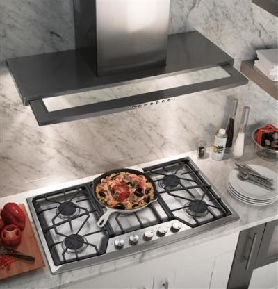 36" Monogram Gas Cooktop - ZGU385NSMSS