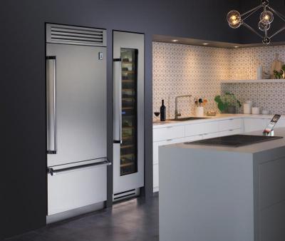 36" Hestan KRP Series Right-Hinge Pro Style Bottom Mount Refrigerator with Top Compressor - KRPR36-GG