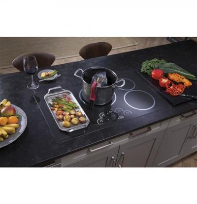 36" Monogram Induction Cooktop - ZHU36RDJBB