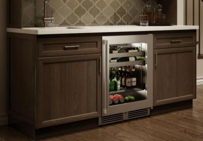 24" Perlick Indoor Signature Series Left-Hinge Beverage Center in Panel Ready - HP24BS42LL