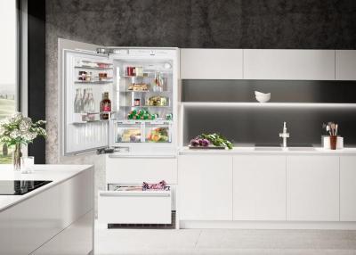 30" Liebherr 14.1 Cu. Ft. Combined Refrigerator Freezer with BioFresh and NoFrost - HCB1591G