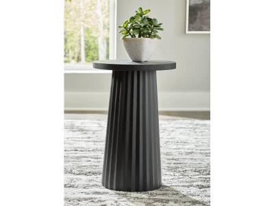 Signature Design by Ashley Ceilby Accent Table - A4000603