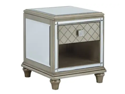 Signature by Ashley Rectangular End Table/Chevanna T942-3