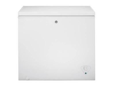 32" GE 7.0 Cu. Ft. Manual Defrost Chest Freezer - FCM7STWW